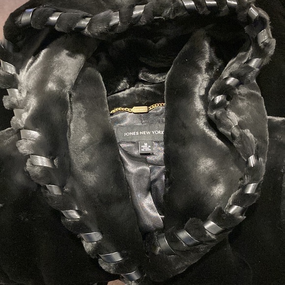 NWOT - Jones New York Ladies Black Hooded Faux Fur Woven Trim Coat - Sz M* - Picture 14 of 15